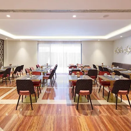 Hotel Exe Mitre 3*