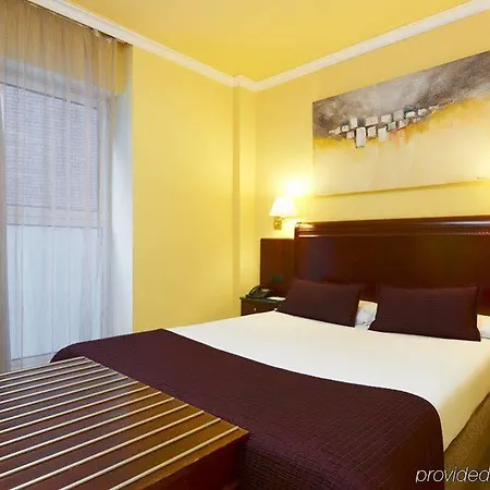 Hotel Exe Mitre 3*