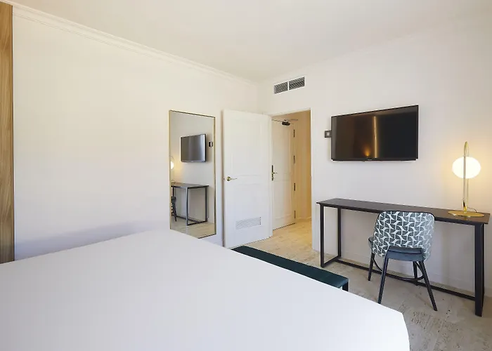 Hotel Exe Mitre 3*